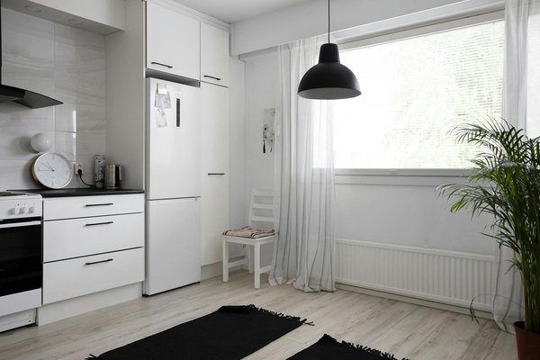 5 façons d'intégrer un miroir rectangulaire pour un intérieur moderne